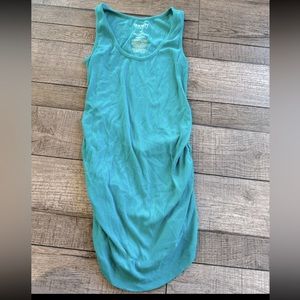 Old navy maternity tank top